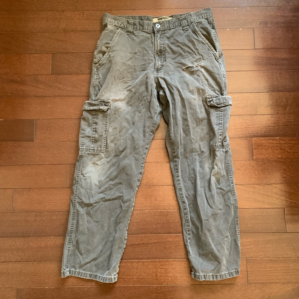 Wrangler authentics Gray Cargo Pants 32x30